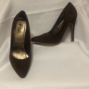 Charlotte Russe Heels Chocolate Brown 4 3/4 heel Size 7 In Box
